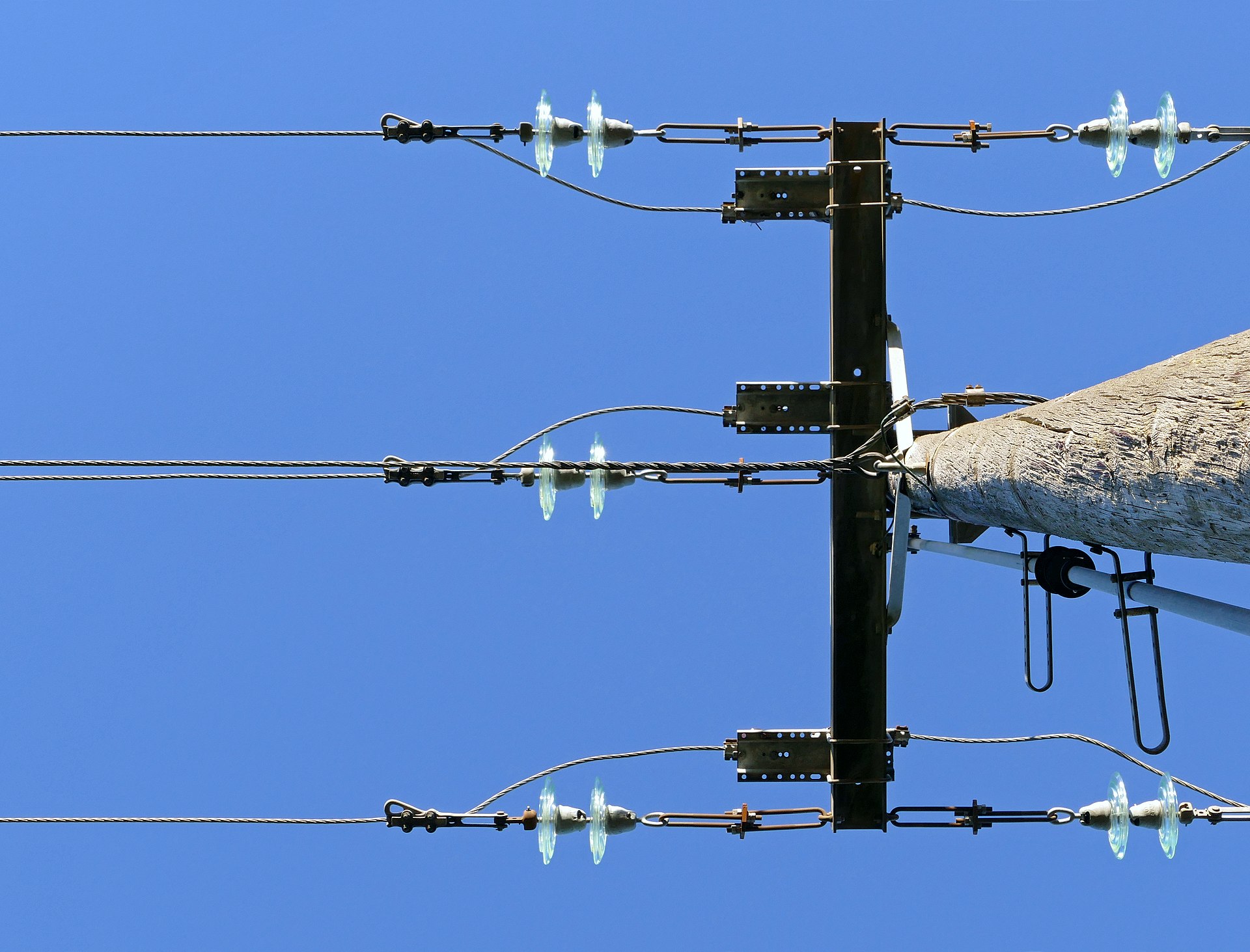 high voltage power lines